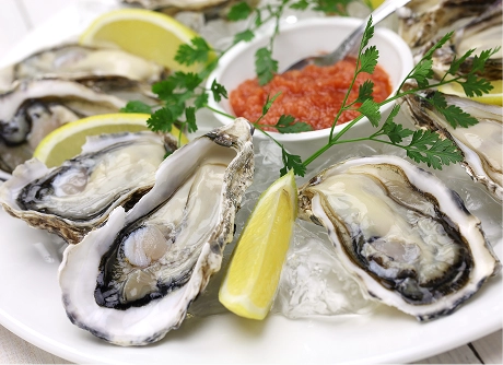 A plate of oysters